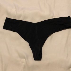 Aerie no show thongs. 2 pairs in bundle